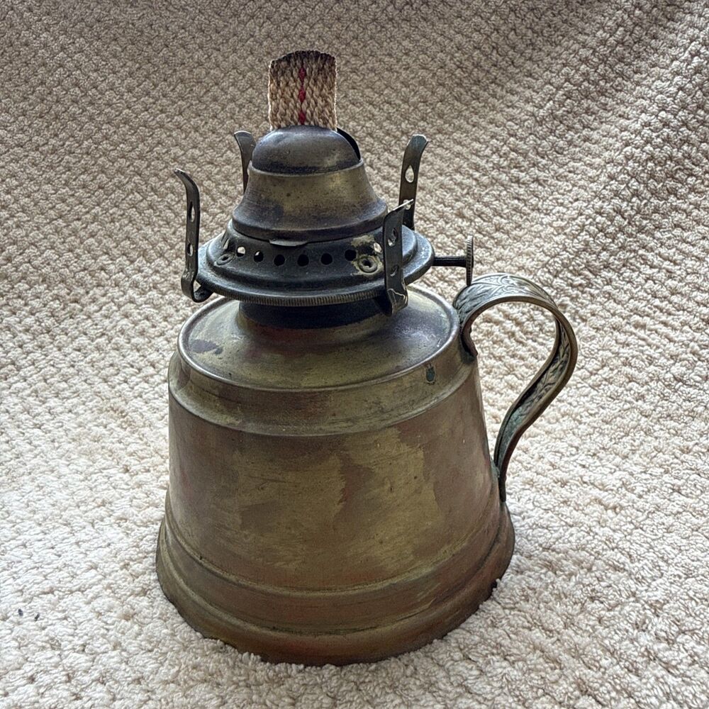 Antique Brass Oil Lamp Burner E. Miller & Co “Venus” USA Connecticut Finger Loop